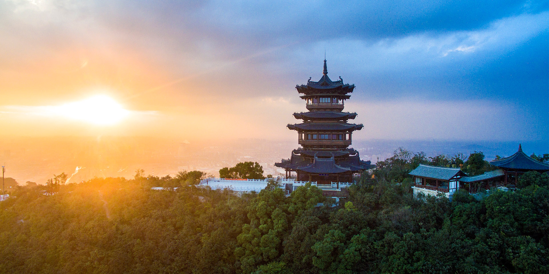 浙江?杭州 半山国家森林公园（望宸阁）配套景点设施用房工程